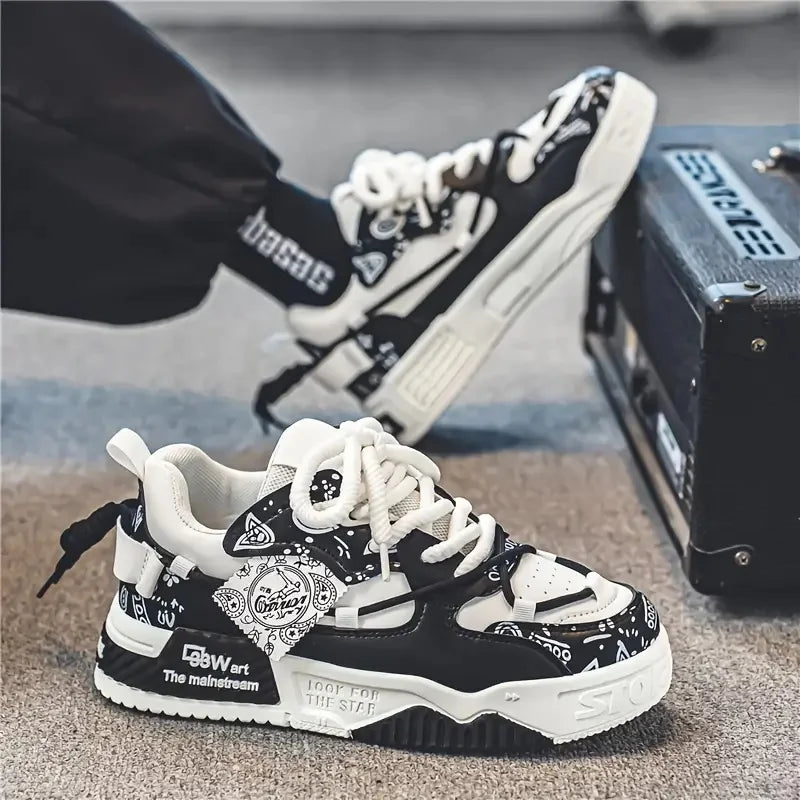 Men's New Classic Black-White Contrast Retro Streetwear Skateboard Shoes Suitable for Daily Commuting And Street Style Outfits
