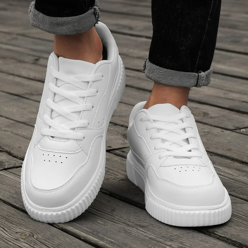 Unisex Black Skateboard Shoes Platform Lightweight Minimalist Sneakers Men Women Sports Shoes Non-slip Casual Men's Skate Shoes