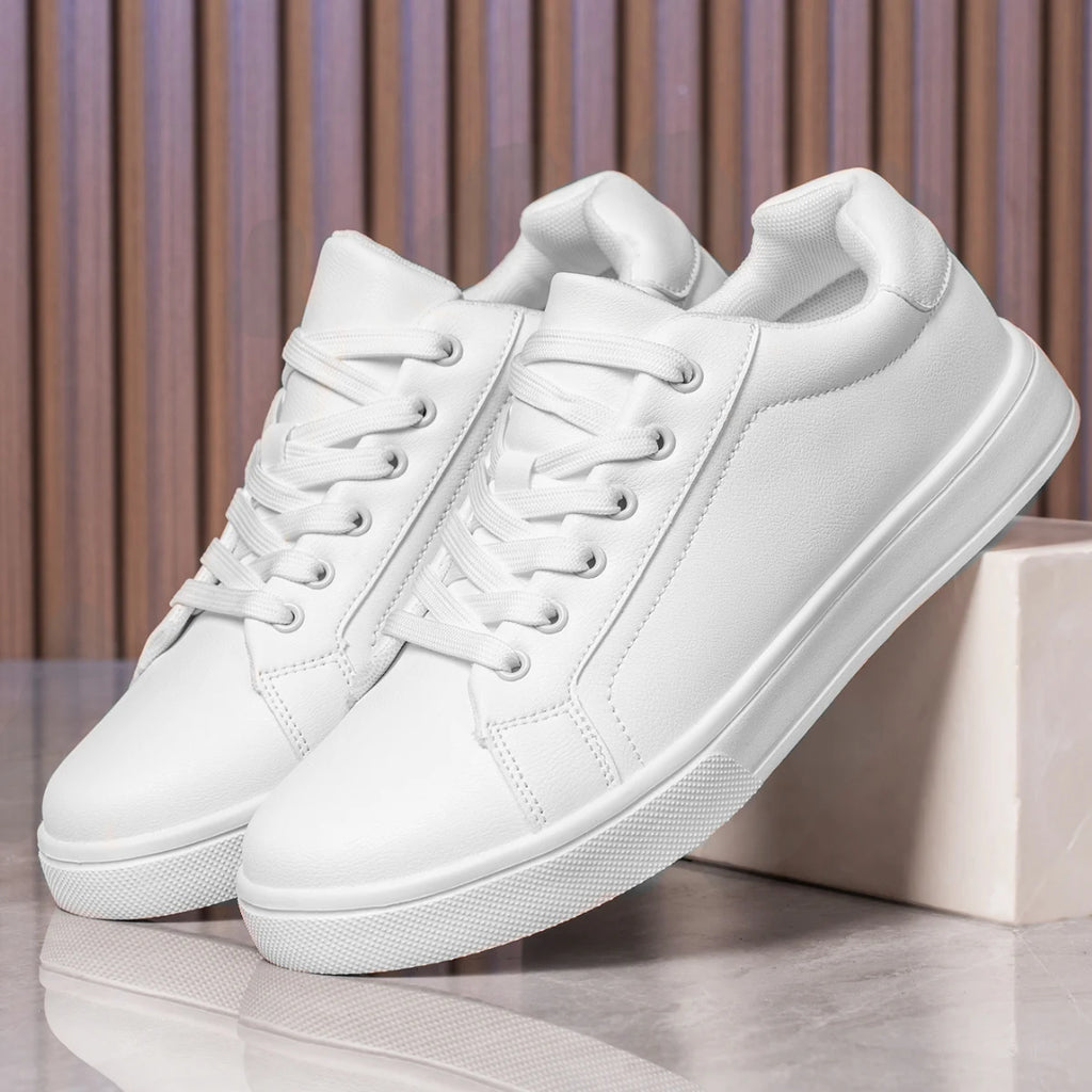 Men Shoes Comfortable Casual Skateboard Shoes Men White Black Solid Leisure Sneakers Lightweight Walking Shoes Tenis Masculino