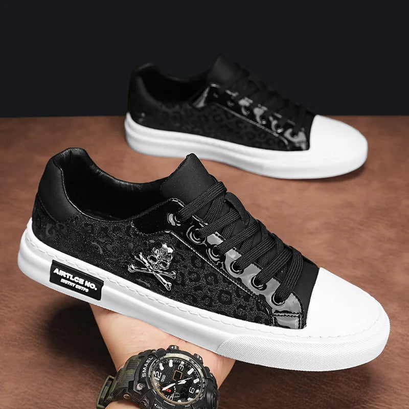 Bling Skateboard Shoes for Men Flats Sport Shoes Zapatillas Hombre Lightweight Comfortable Leather Fashion Shoes Male Sneakers