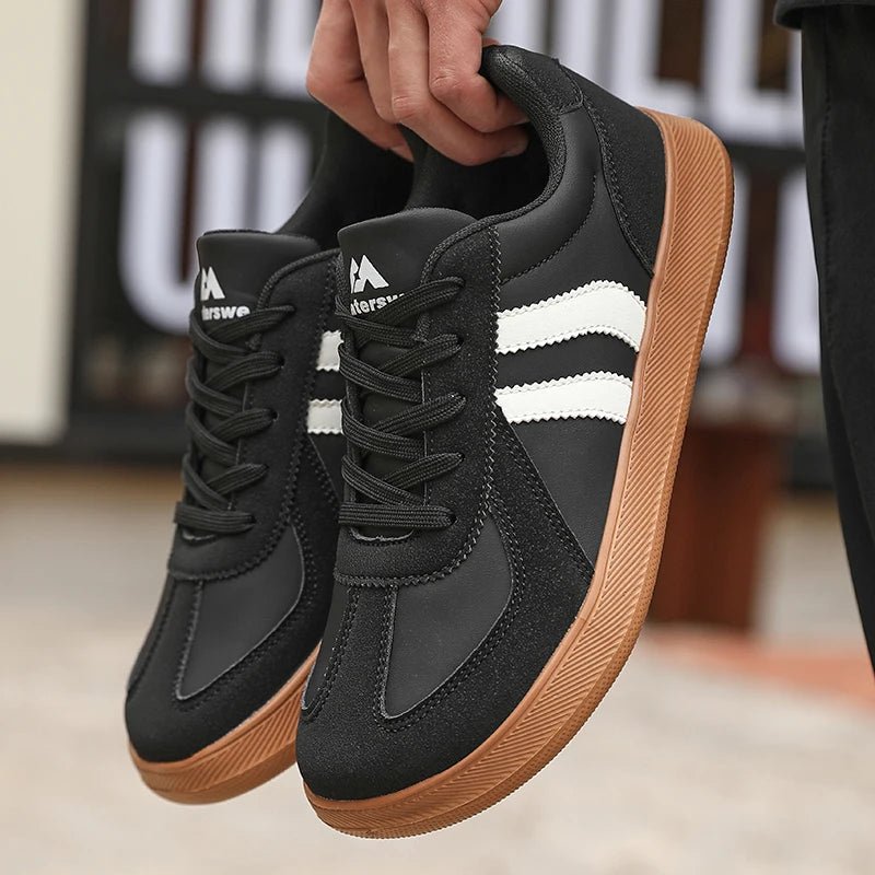 A Pair of Skateboard Shoes, Shoes for Men,German Training Shoes, Men's Tennis Shoes,Men'S Fashionable Sports and Leisure Shoes - STAND OUT FLEXSARAH