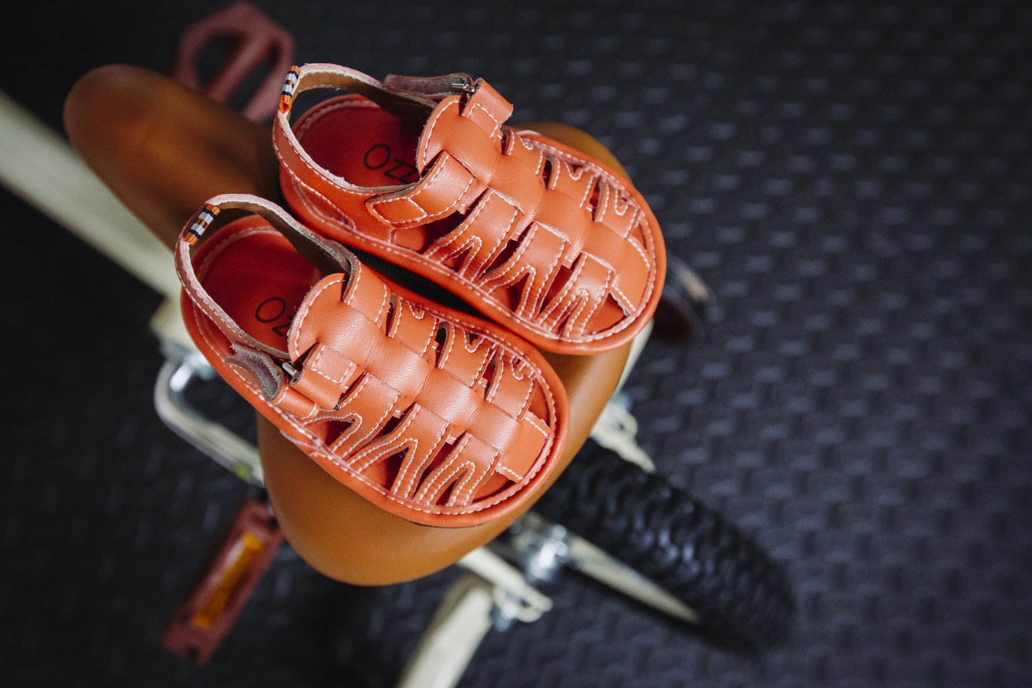 Barefoot Sandals | Vegan Leather Zero-Drop Sport Shoes| Vintage Inspired - STAND OUT FLEXSARAH