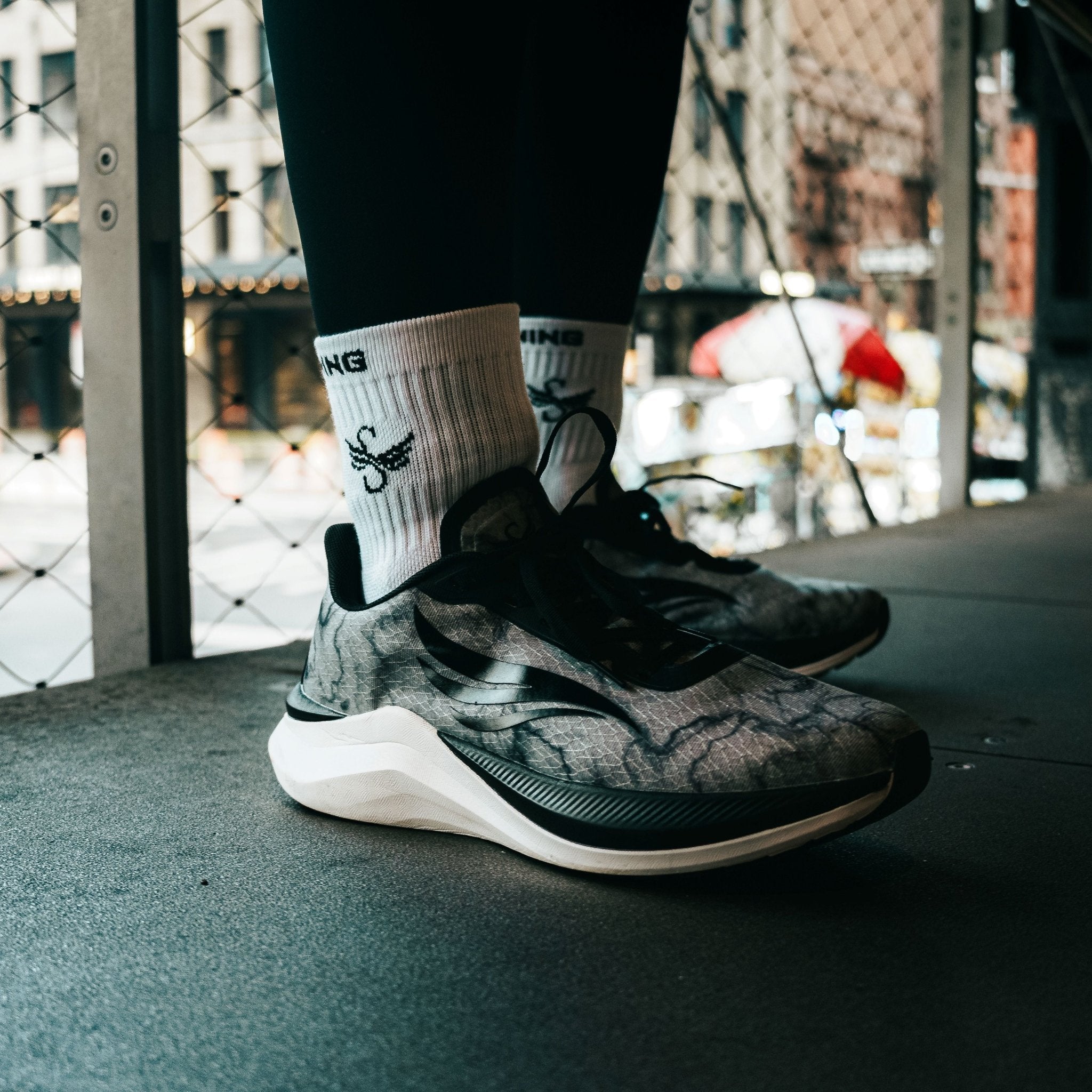CELER Men - Black - STAND OUT FLEXSARAH