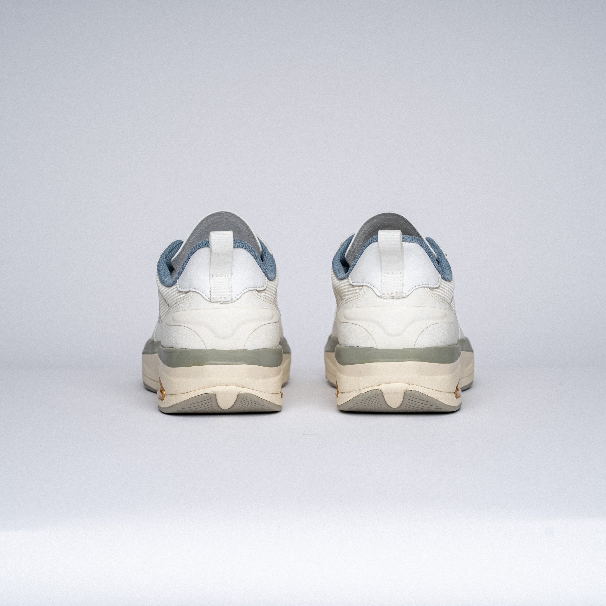 FRQNT Flyers — White Noise - STAND OUT FLEXSARAH
