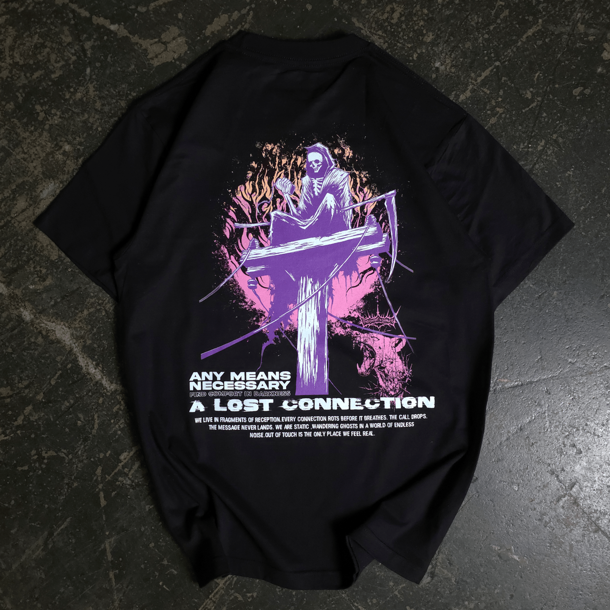Lost Connection T-Shirt - STAND OUT FLEXSARAH