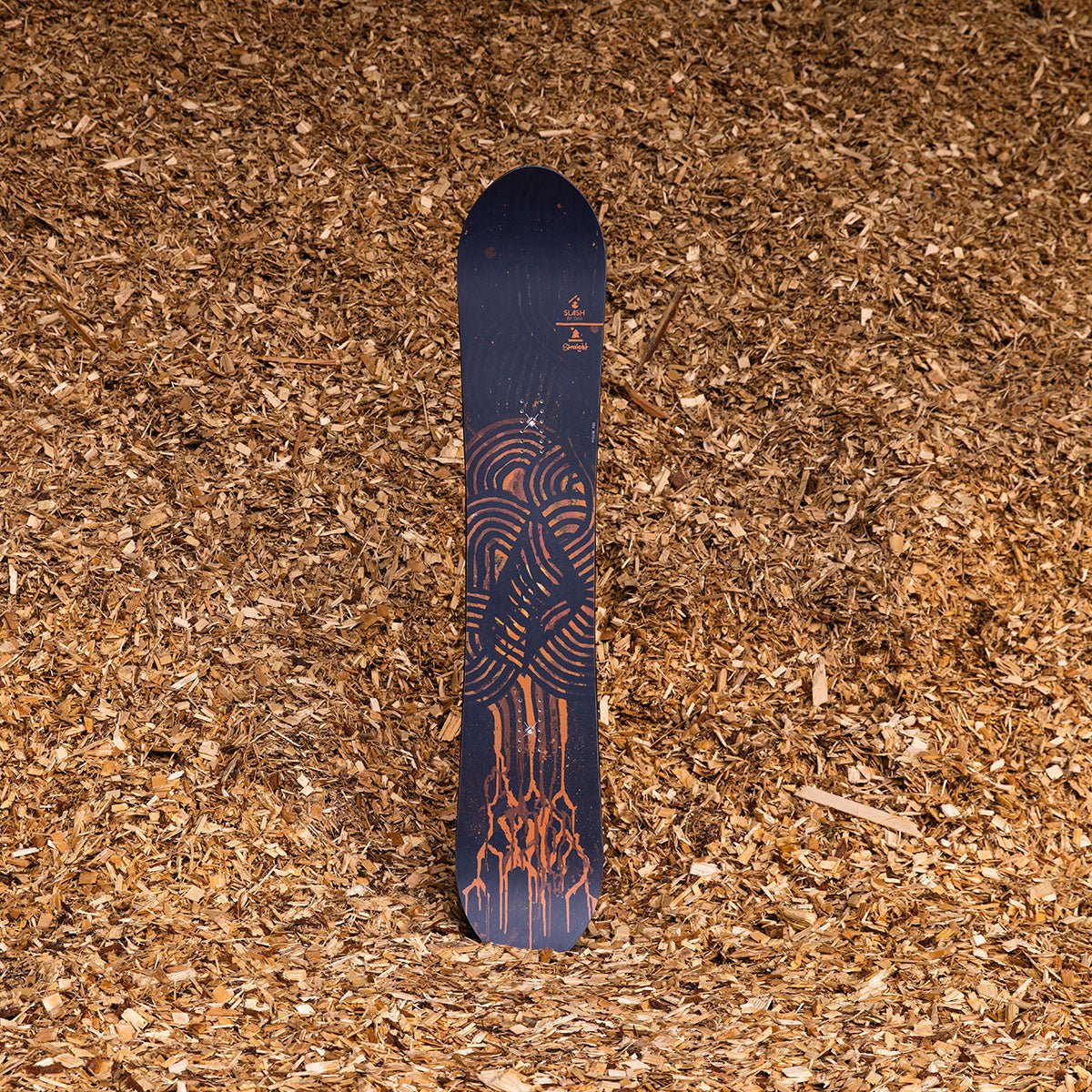Slash by GiGi - Straight Snowboard - ApARTment - STAND OUT FLEXSARAH
