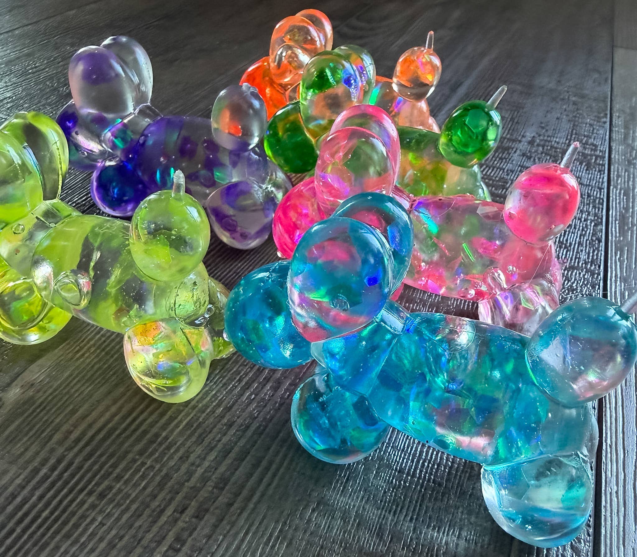 SQUISHY MALTOSE GLITTER BALLOON DOG STRESS TOY - STAND OUT FLEXSARAH