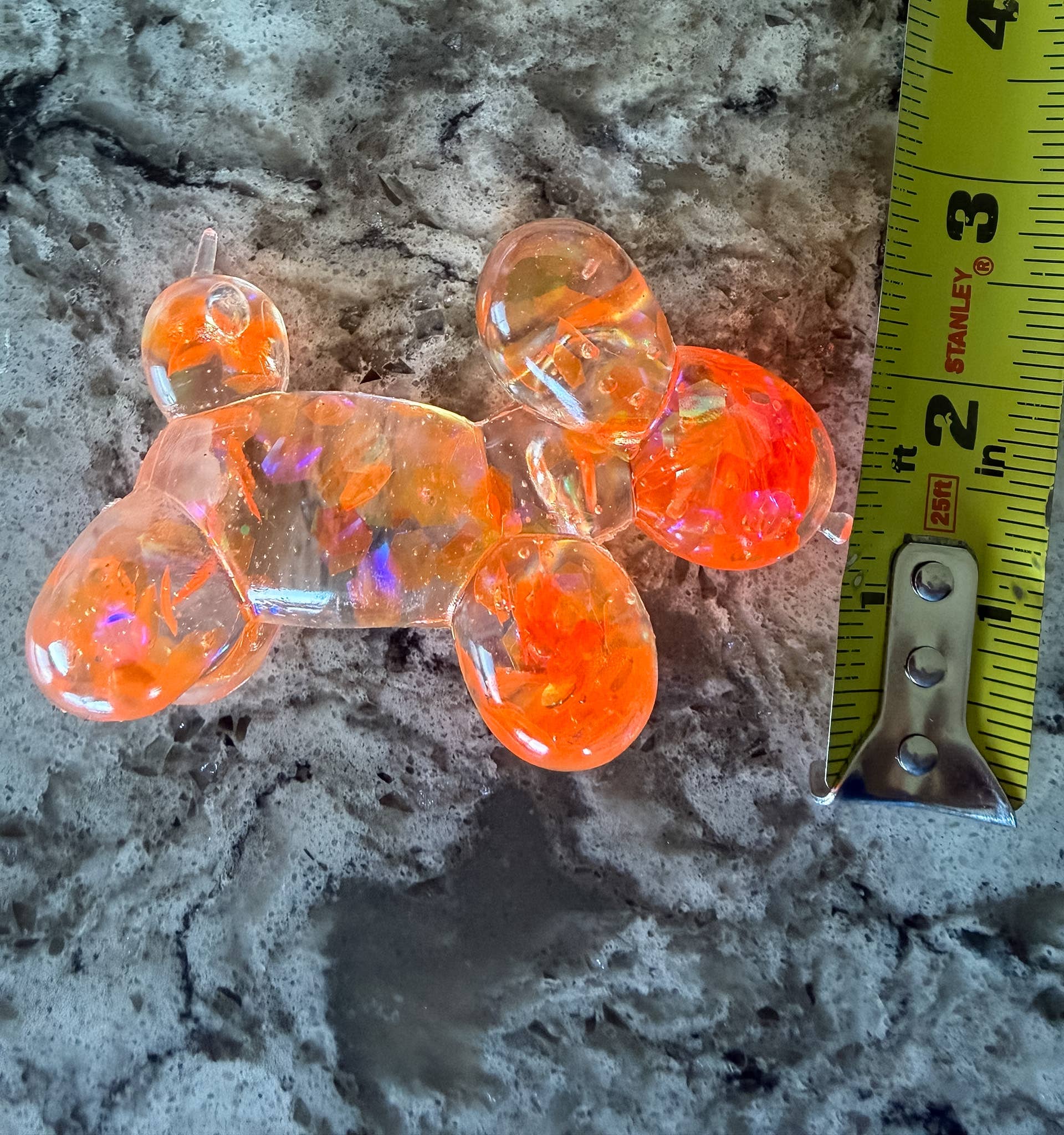 SQUISHY MALTOSE GLITTER BALLOON DOG STRESS TOY - STAND OUT FLEXSARAH