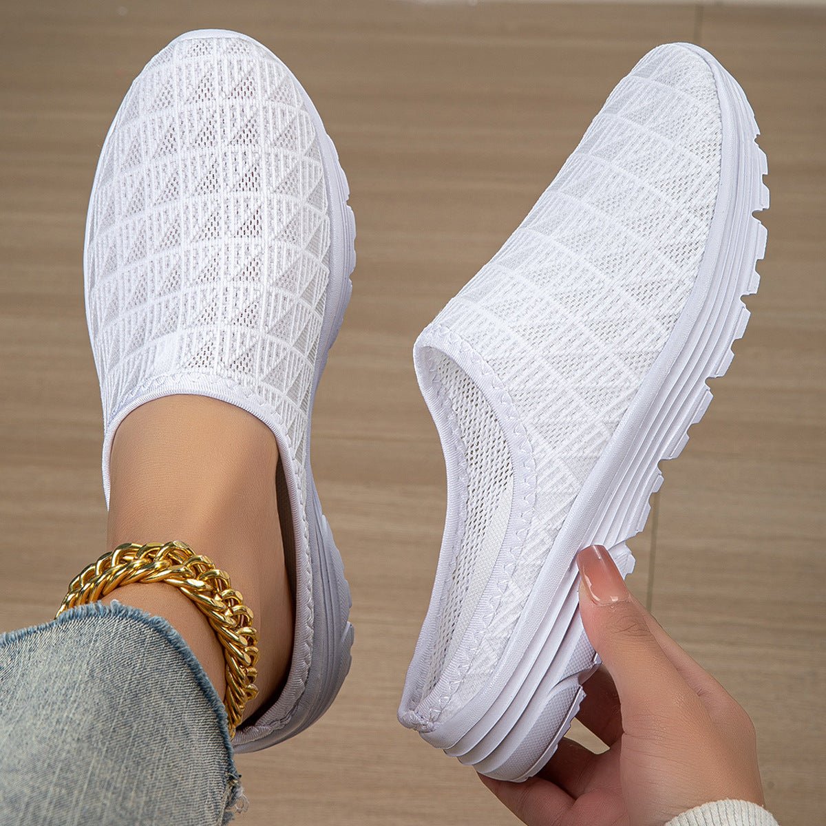 Women's Breathable Mesh Sports Sandals | Lightweight Non-Slip Beach Shoes - STAND OUT FLEXSARAH