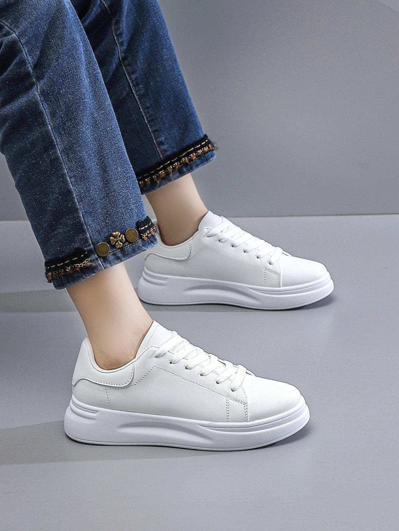 Women's Platform Sports Casual Sneakers - Lace-Up Athletic Fashion Shoes - STAND OUT FLEXSARAH
