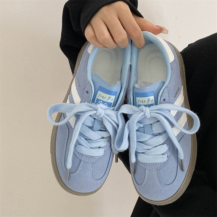 Women's Retro White Sneakers - Casual Sports Shoes with Thick Sole - STAND OUT FLEXSARAH